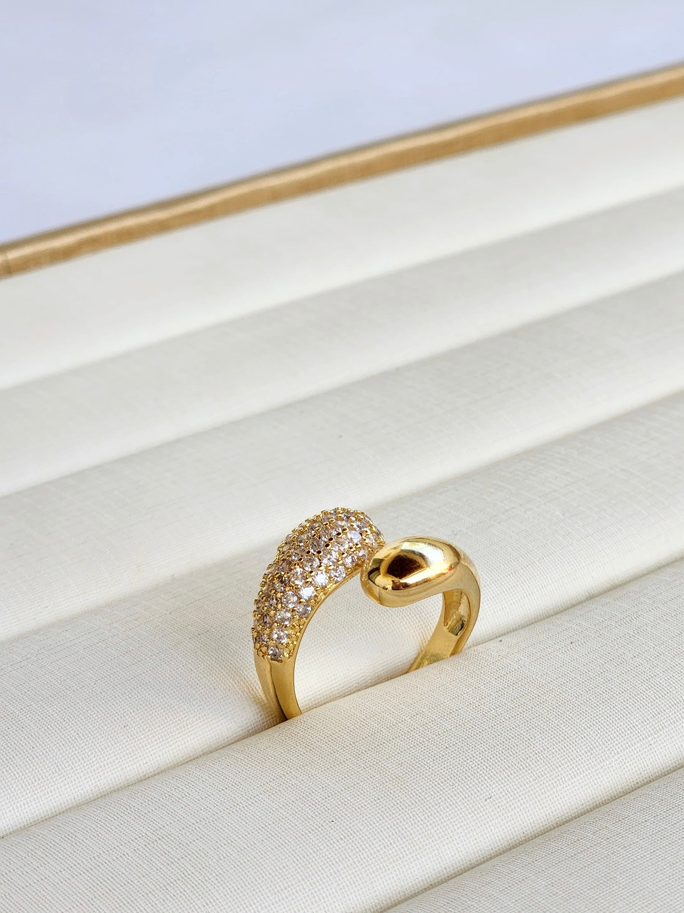 Anel Bottega Cravejado