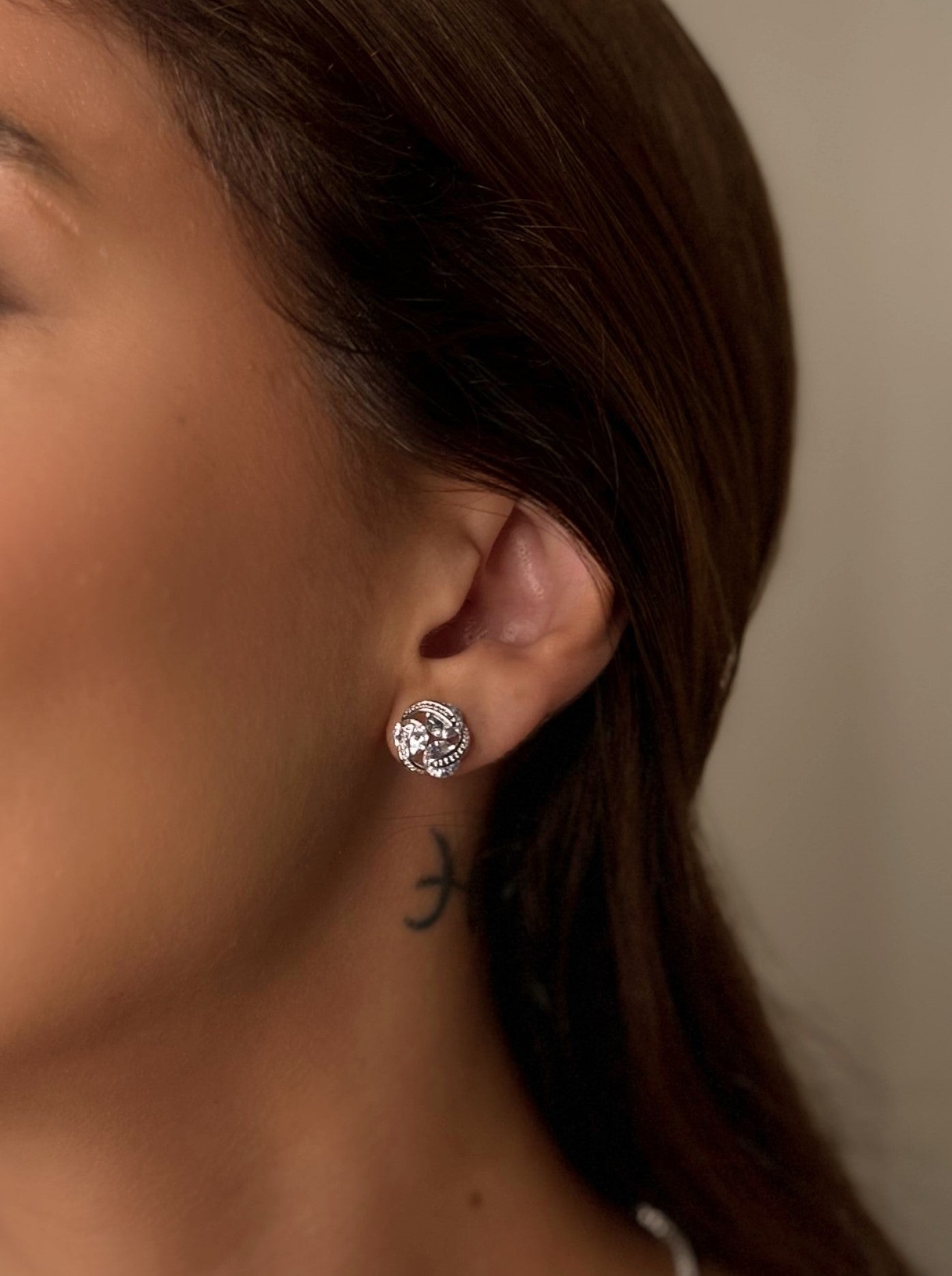 Brinco Circulo De Luz Banho Ródio