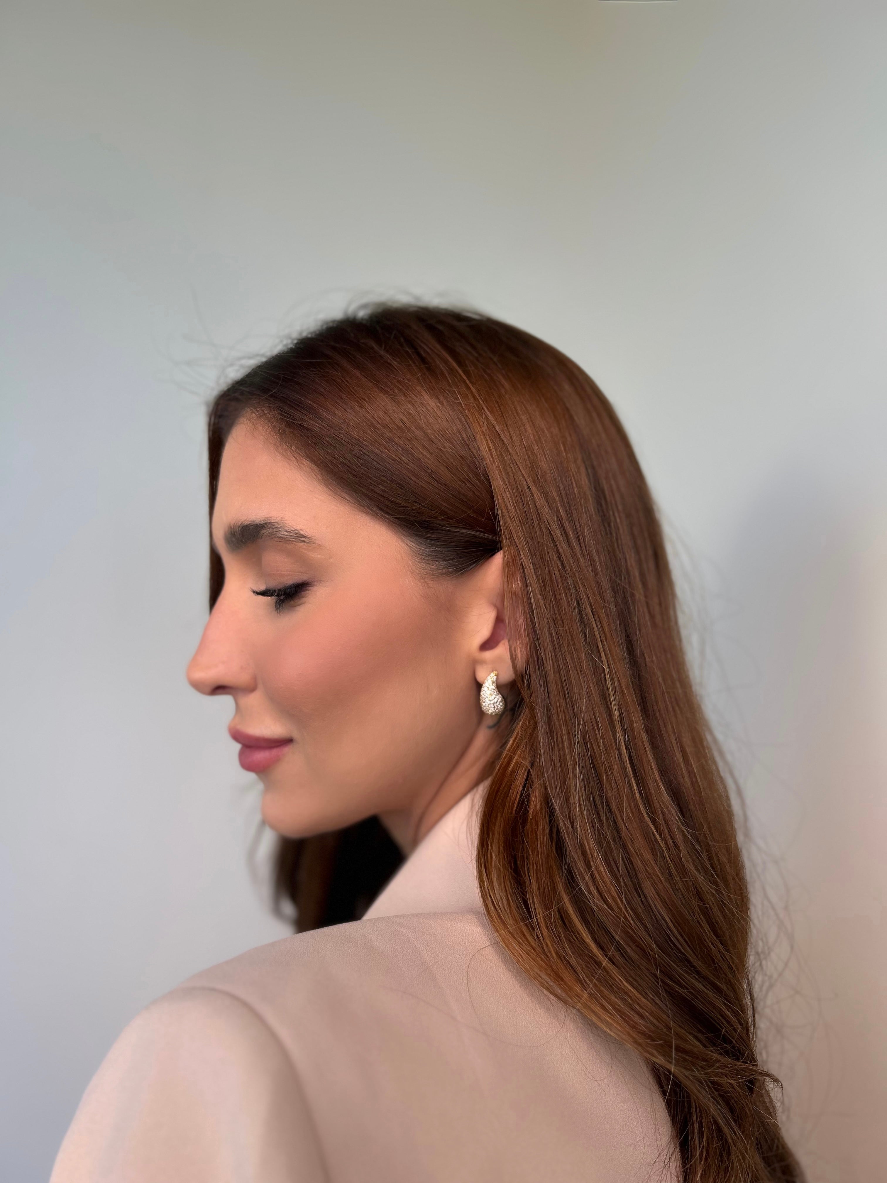 Brinco Gota Boleado Cravejado