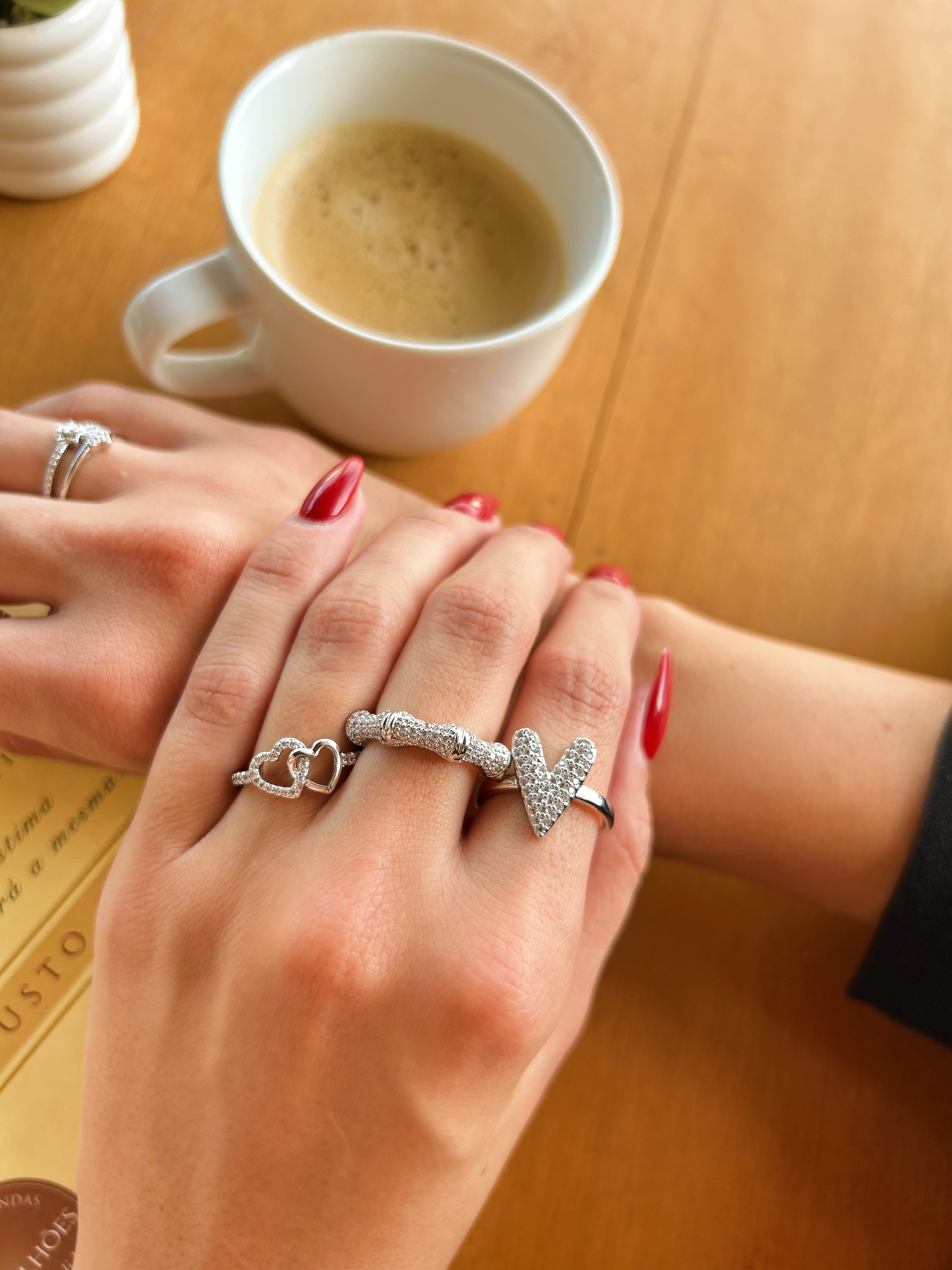 Anel Vivi Banho Ródio Premium