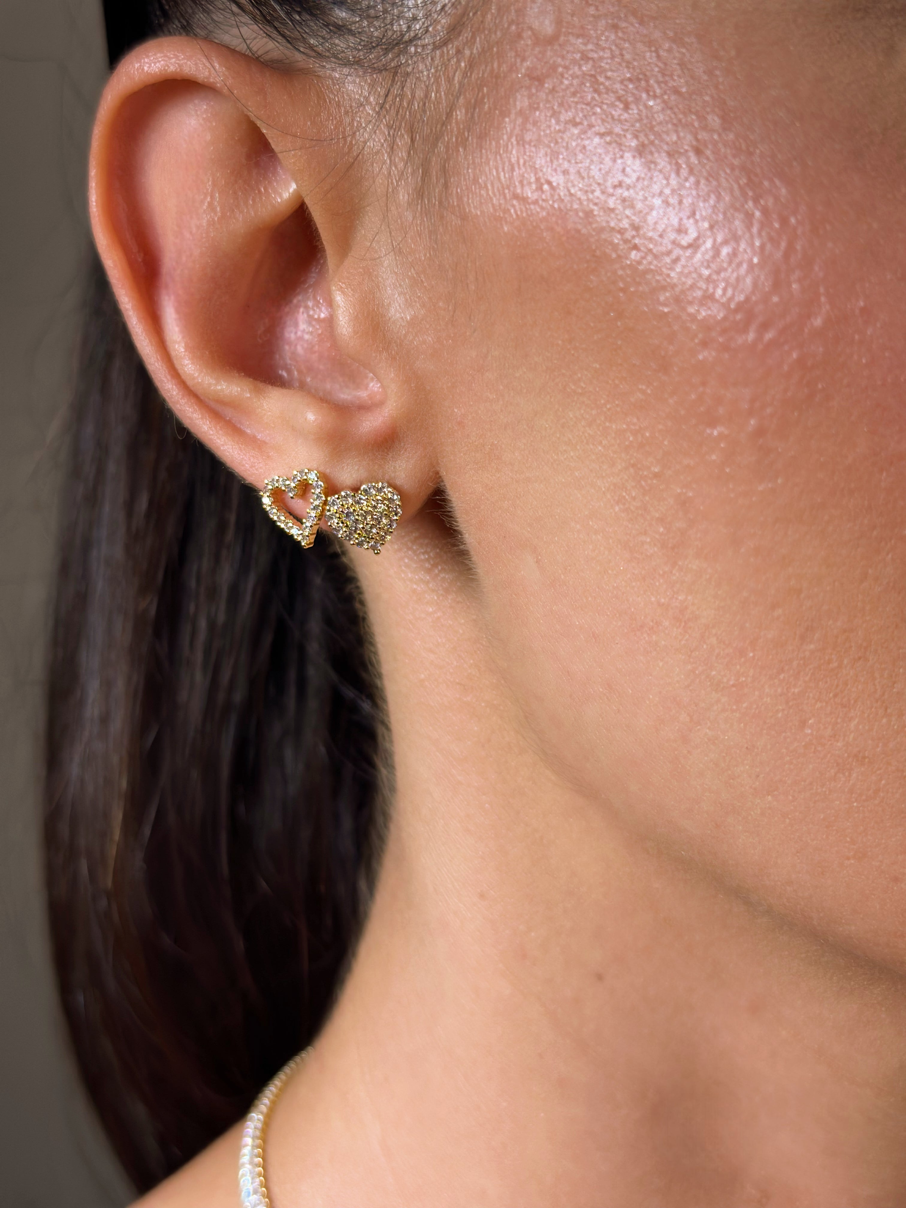 Brinco Coração Cravejado Dourado