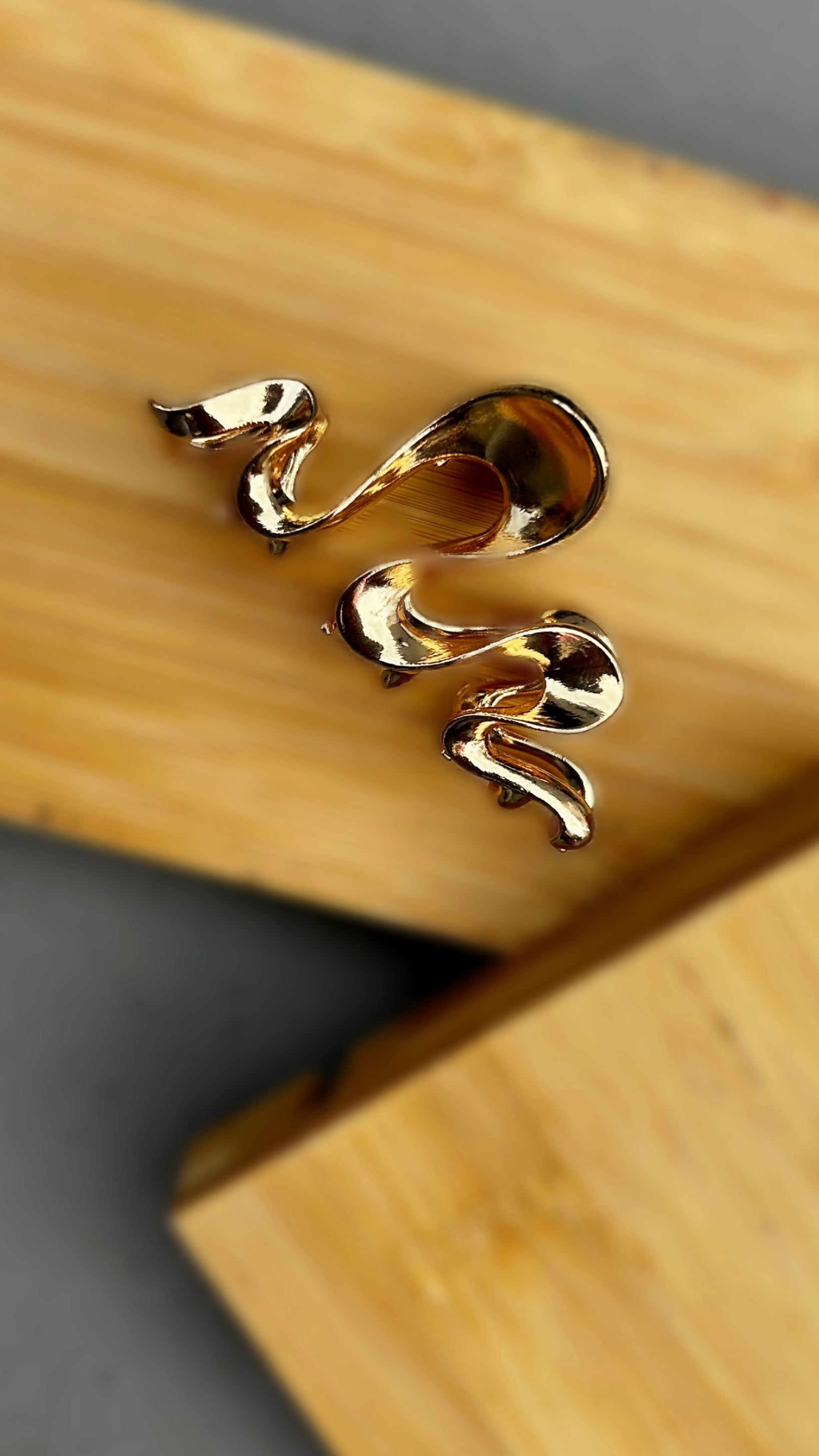 Acessório Cabelo Onda Dourada