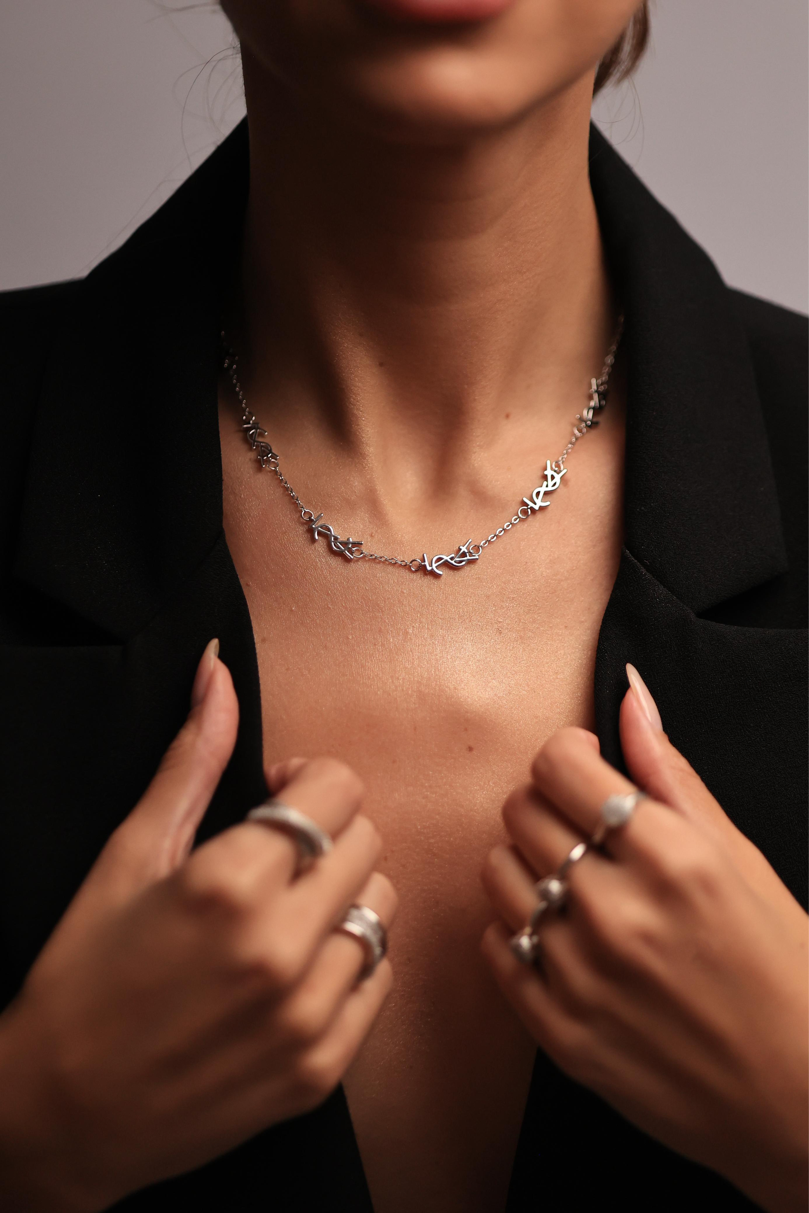 Colar Inspiração LV