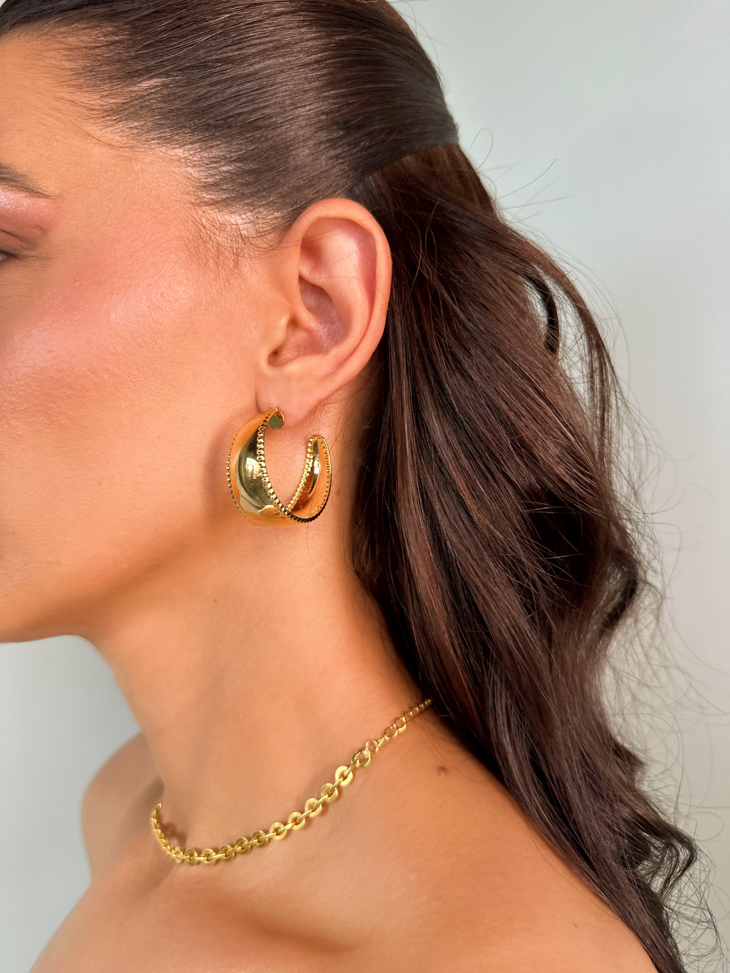 Argola Grossa Dourada