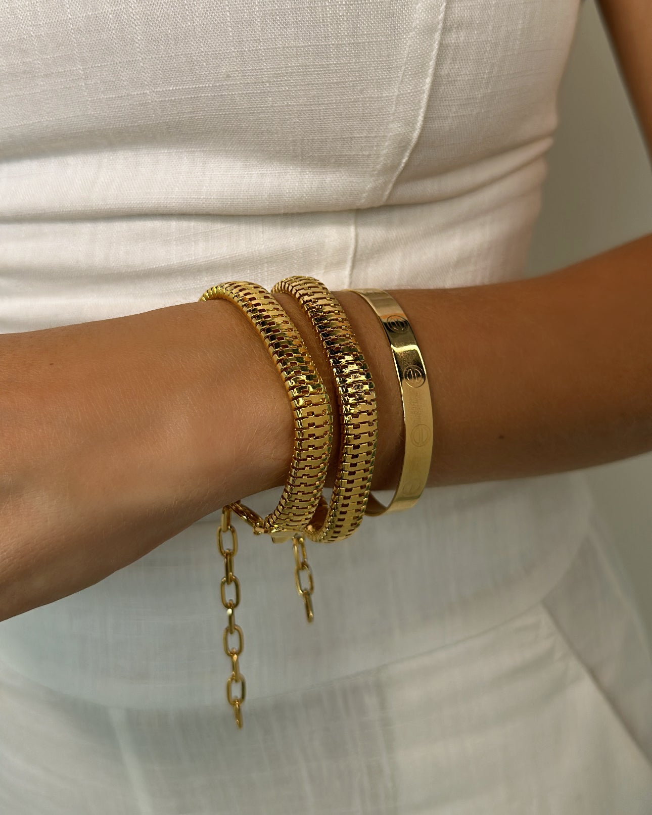 Pulseira Bracelete Inspiração Dourado